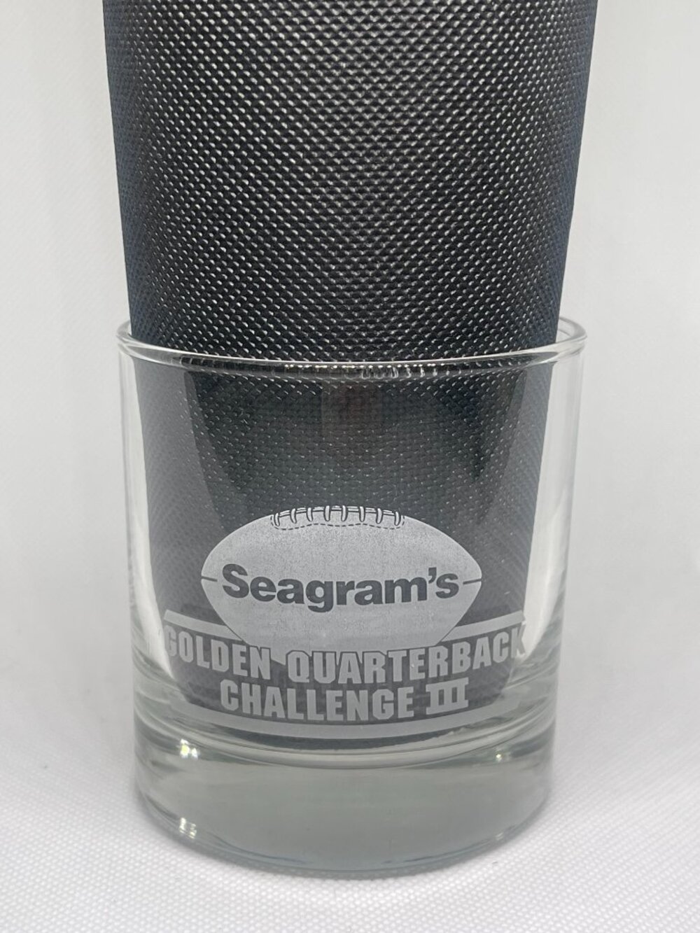 Seagram’s Golden Quarterback Challenge III Rocks Glass Set of 4 - Picture 6 of 9